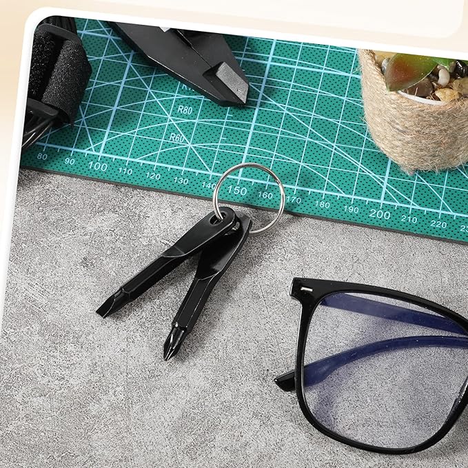 Qulkws Keychain Screwdriver: Handy Gadget or Gimmick?